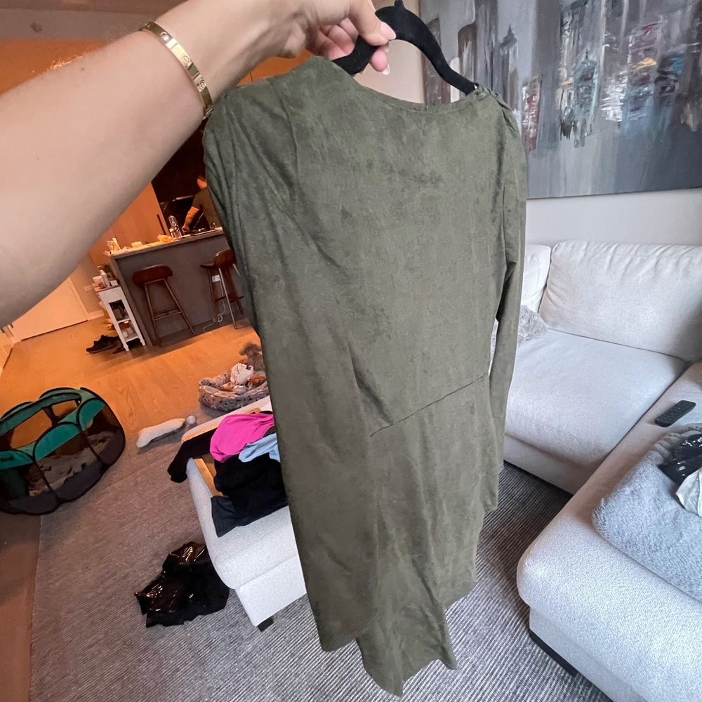 Suede low cut olive dress - Picture 2 of 4